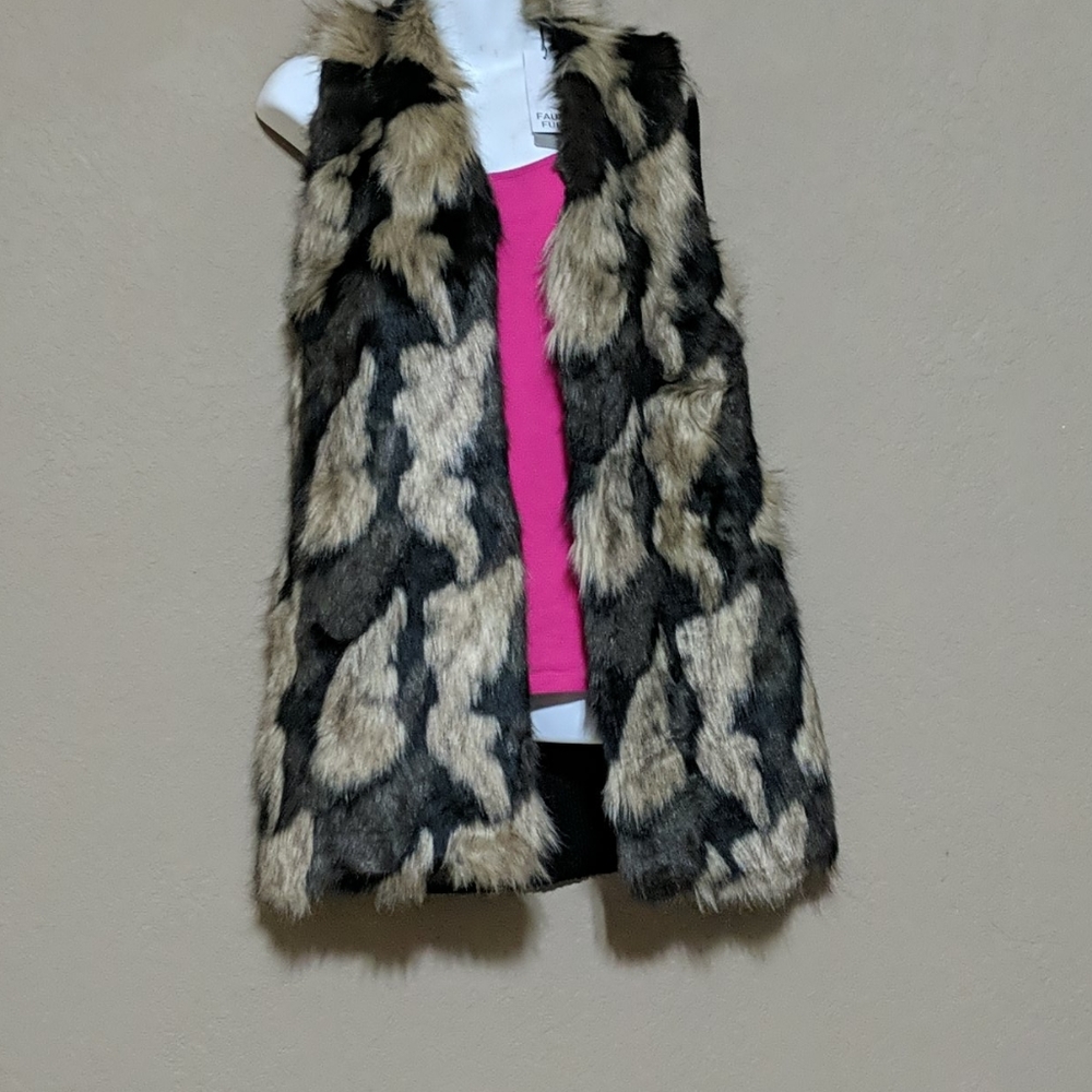 Women's faux fur long vest